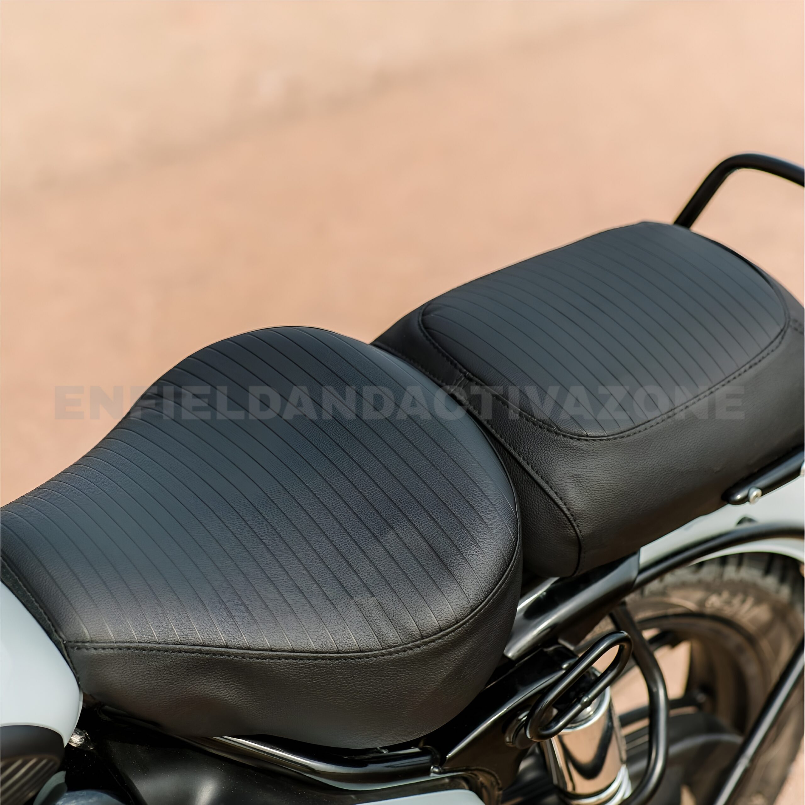 Royal Enfield Classic 350 Reborn Pleated Seat Cover Set Black | Genuine GMA | KXA00121 - Image 5