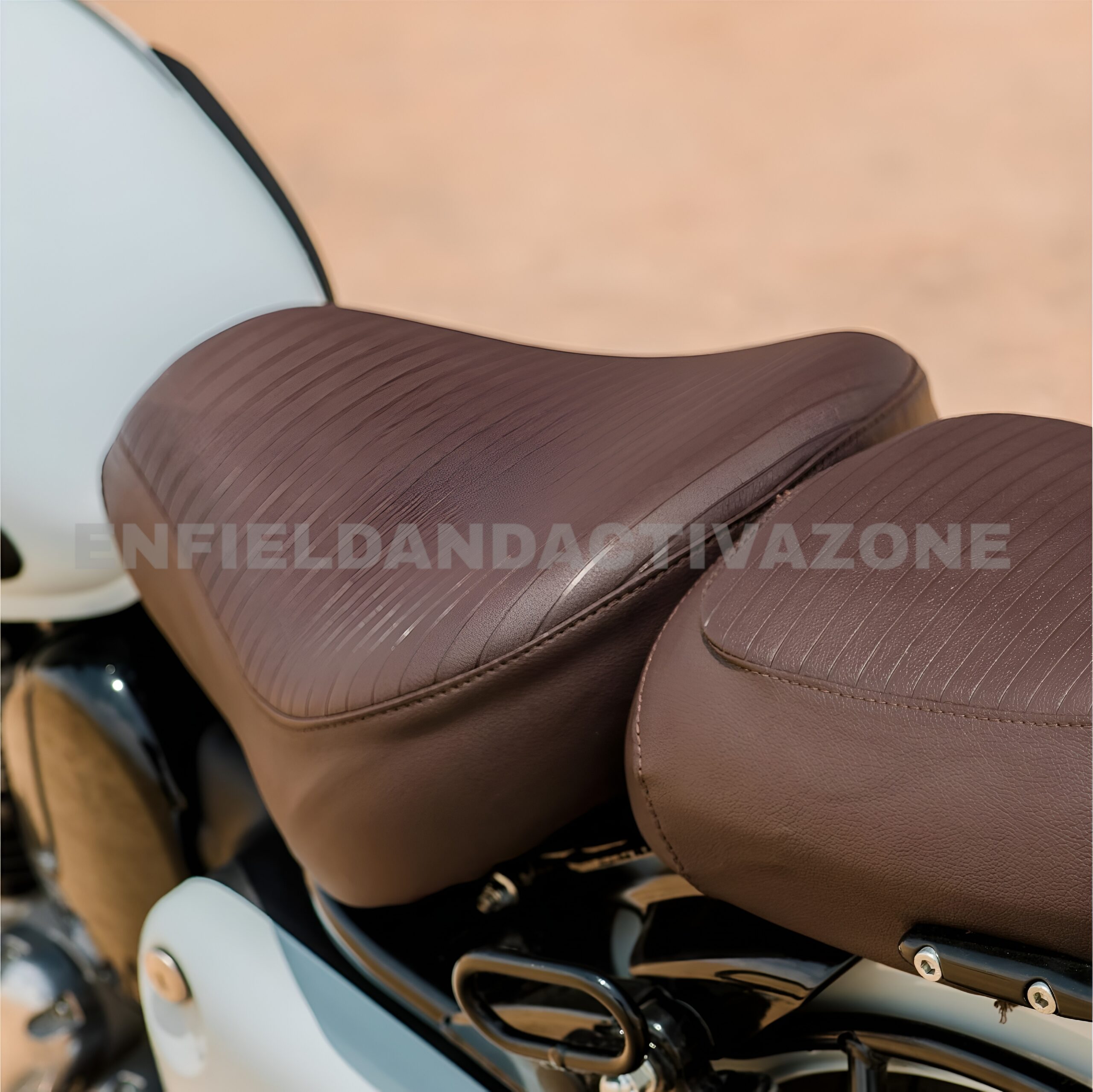 Royal Enfield Classic 350 Reborn Pleated Seat Cover Set Brown | Genuine GMA | KXA00122 - Image 5