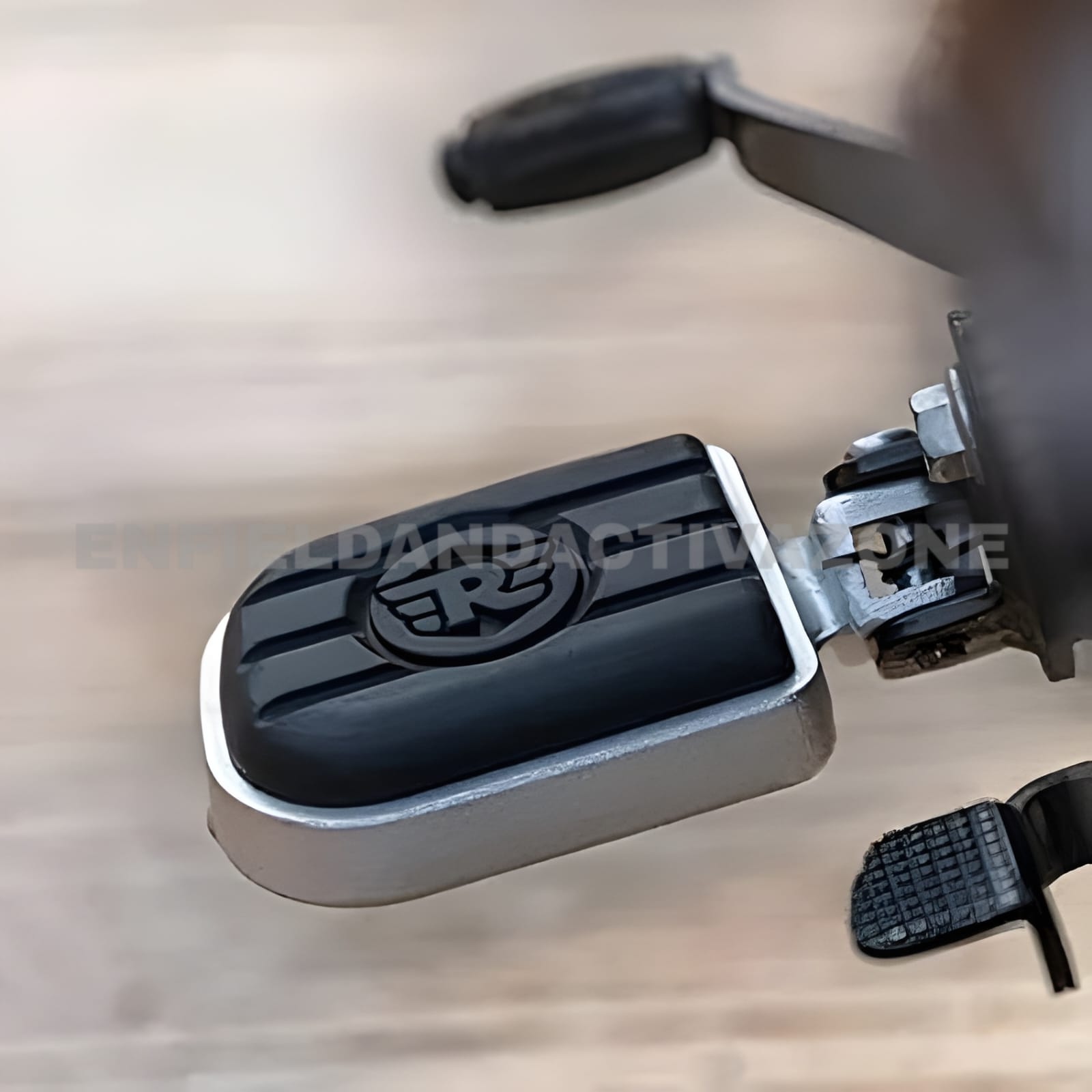 Royal Enfield Meteor 350, Classic 350 & Bullet 350 Silver Deluxe Footpegs | Part No. KXA00030 | Premium Foot Rest Set - Image 4