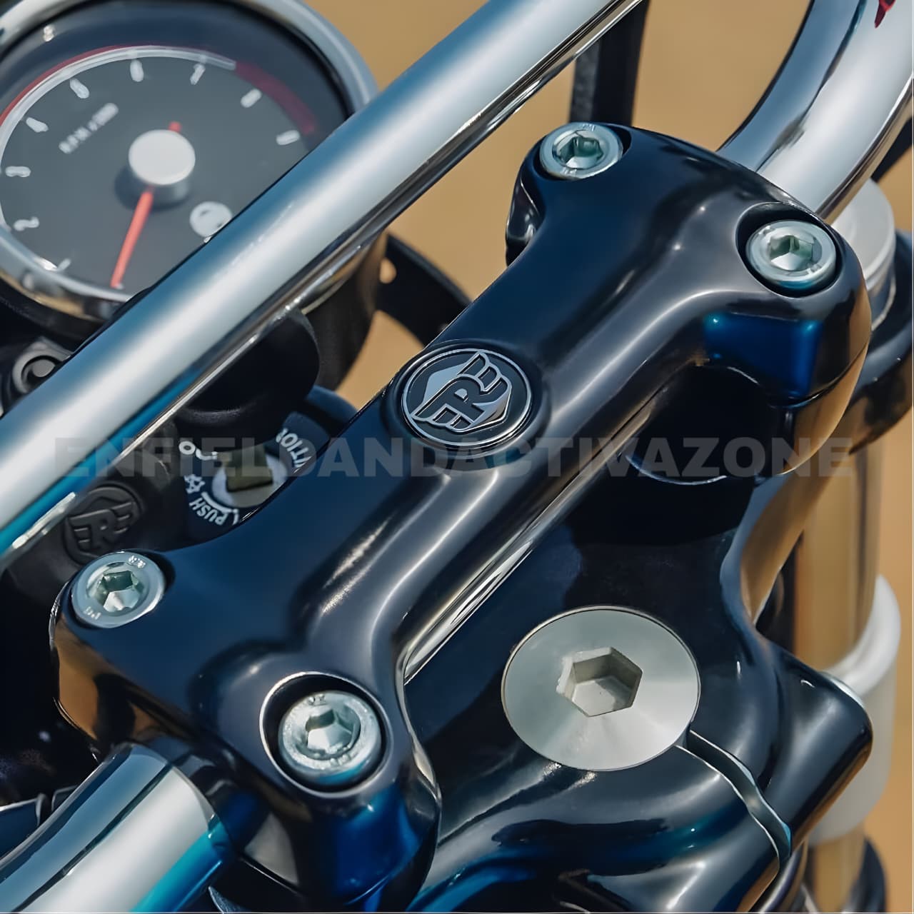 Royal Enfield Interceptor 650 & Continental GT 650 Black Handlebar Clamp | Genuine OEM Handlebar Mount Clamp | Part No. 1990446 - Image 3