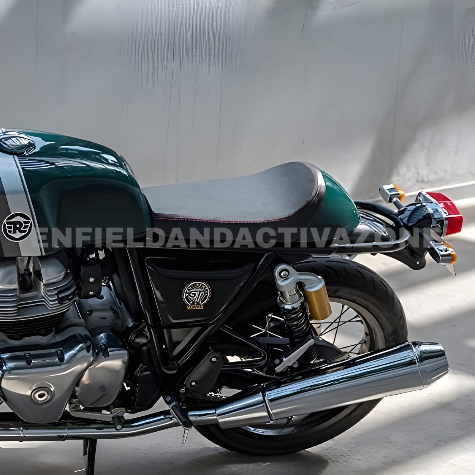 Royal Enfield Interceptor 650 & Continental GT 650 Single Seat Cowl British Racing Green | Genuine OEM Accessory | Part No. 1990497 - Image 3