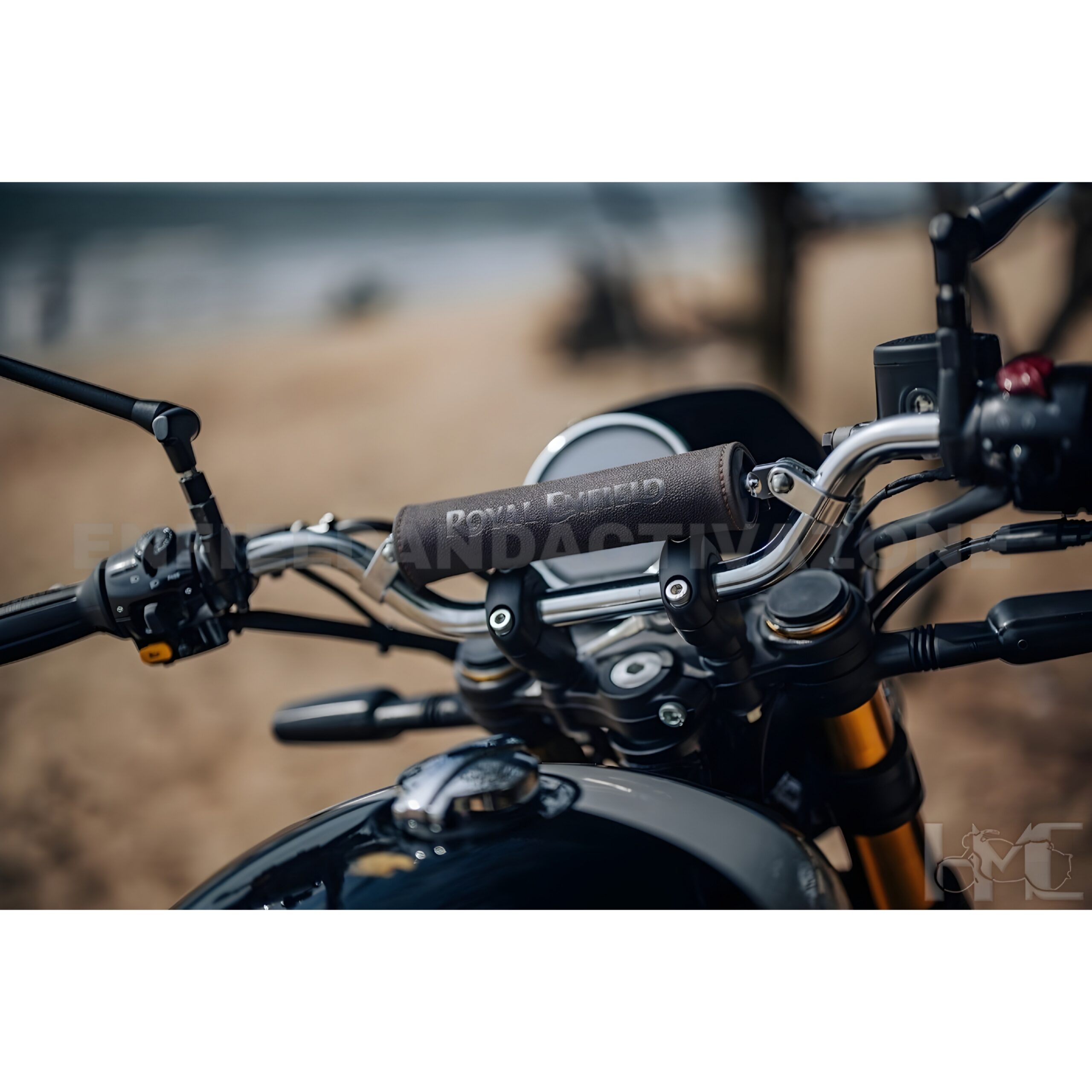 Royal Enfield Bear 650 Black & Brown Handlebar Brace Pad | Genuine OEM Crossbar Pad | Part No. 1990538 - Image 2