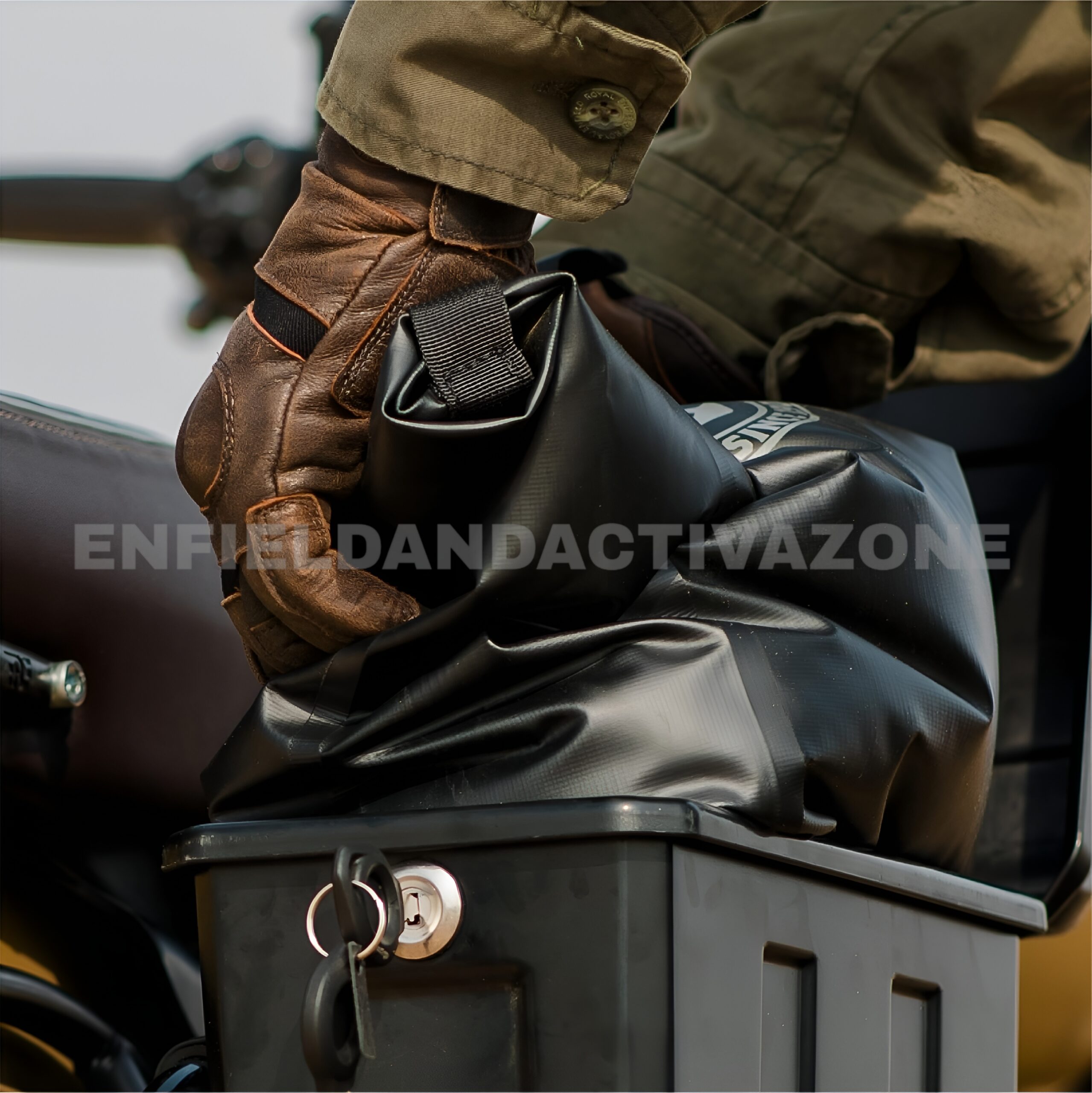 Royal Enfield Waterproof Inner Bag Single | Genuine Motorcycle Accessory | KXA00082 - Image 3