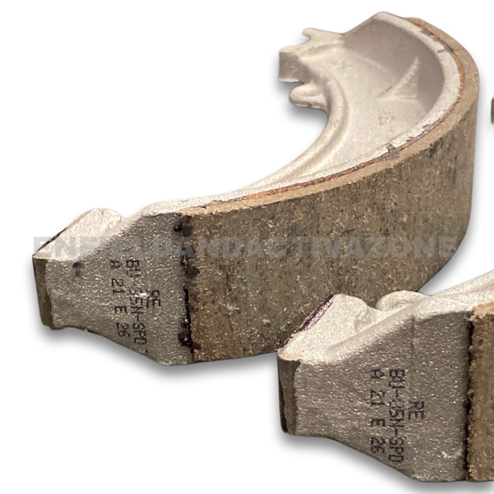 Royal Enfield Front Brake Shoe Kit KAB00023/A for Big Drum | Genuine Motorcycle Spare Part - Image 2